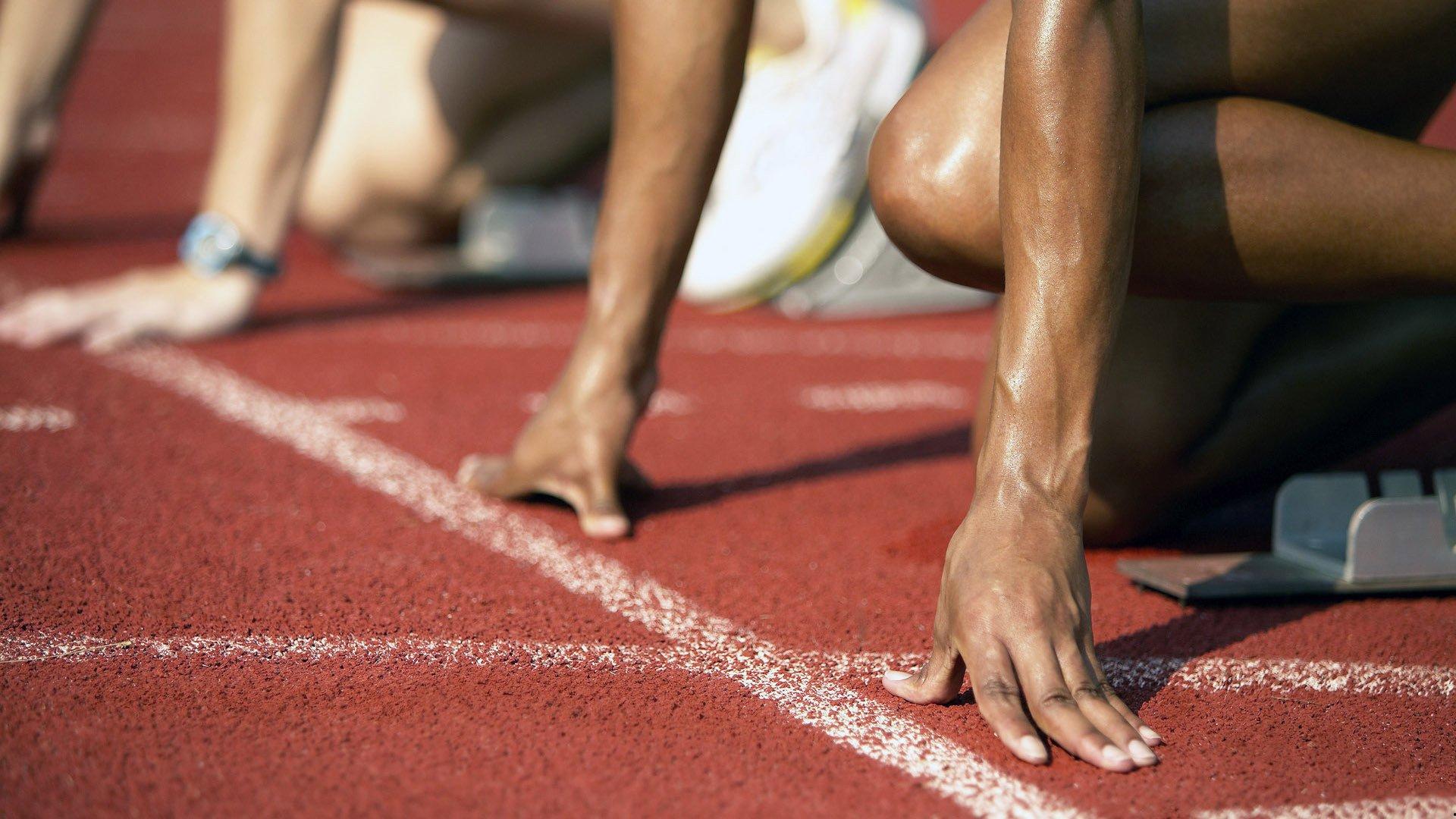 利拉德荣登2K封面荣耀时刻，开拓者十字路口的抉择与未来展望